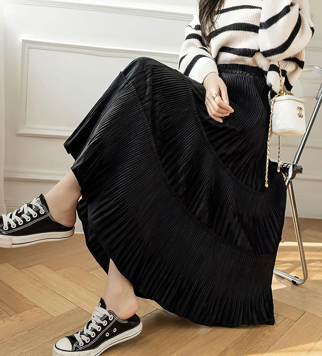 chouyatou Women's Fall Winter Velvet Ruffle Hem Skirt High Elastic Waist Pleated Swing Midi Long Skirt
