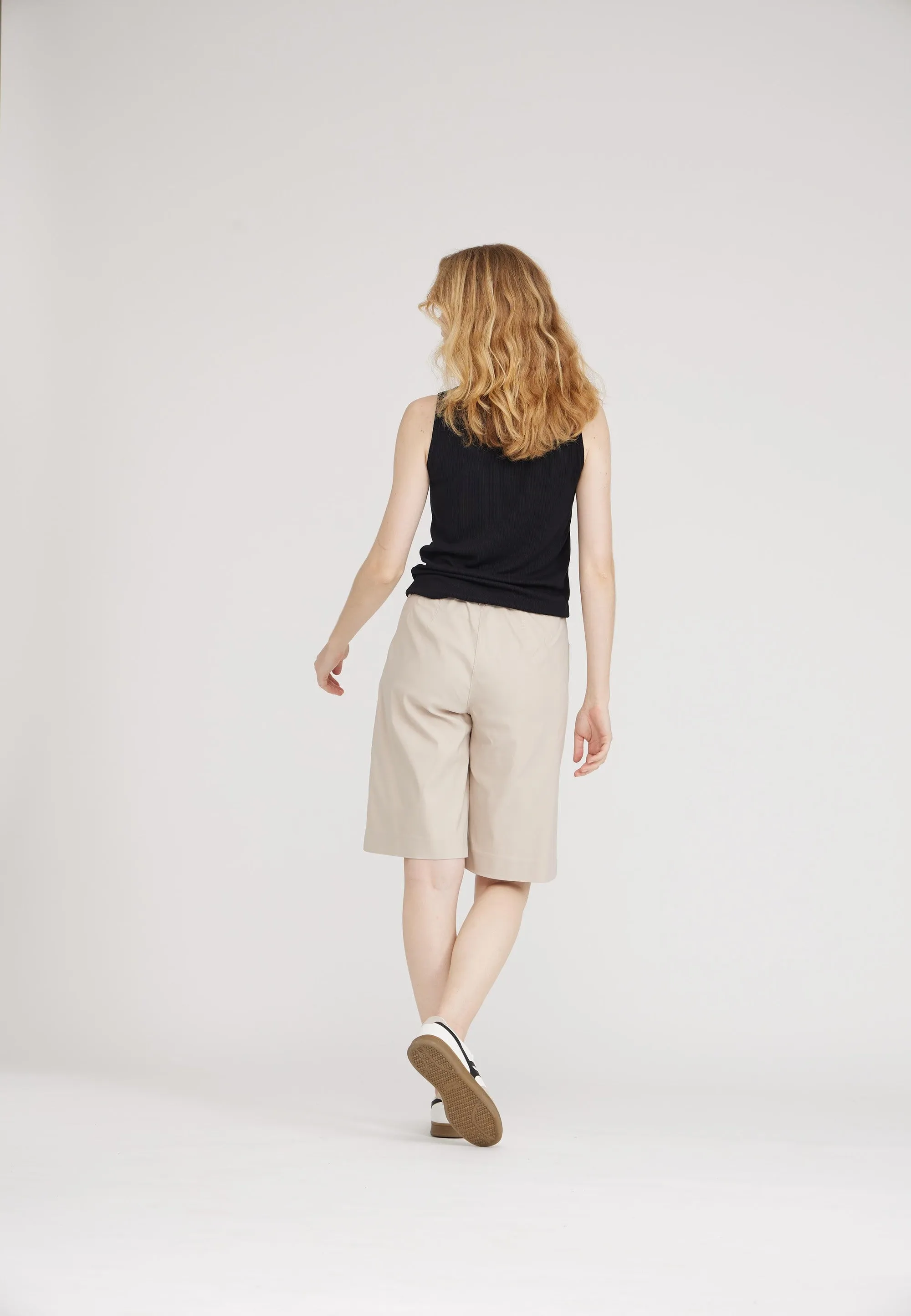 Donna Loose Shorts - Grey Sand