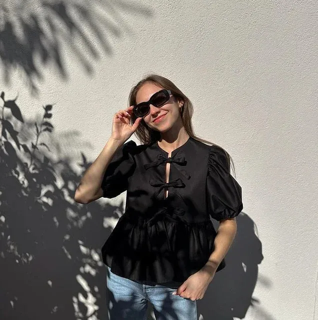Ellinor | Blouse With Puff Sleeves And Bow Detail
