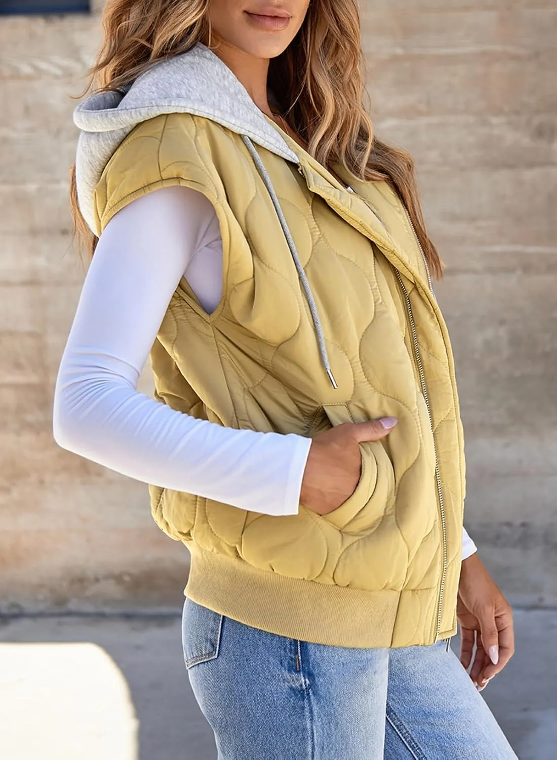EVALESS Hooded Puffer Vest Women 2024 Zip Up Sleeveless Quilted Vests with Pockets