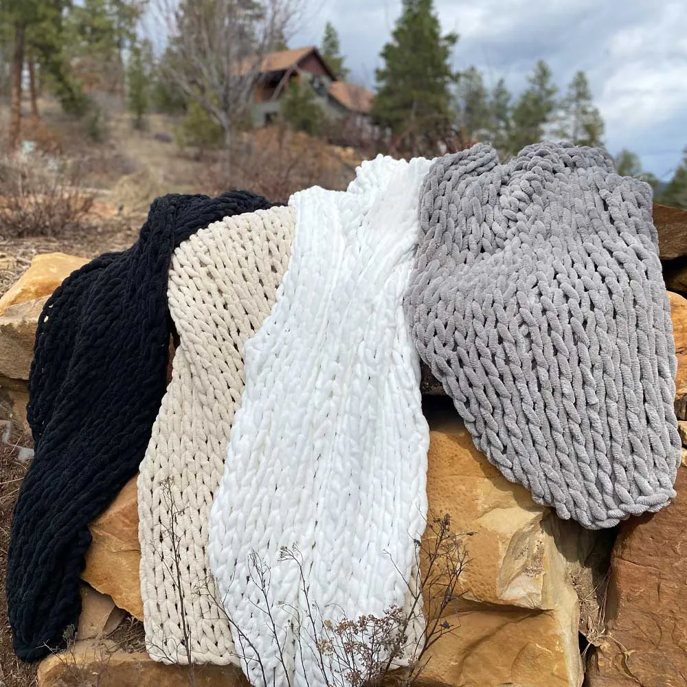 INFINITE CHUNKY KNIT BLANKET | MINKY | BIG - ONYX