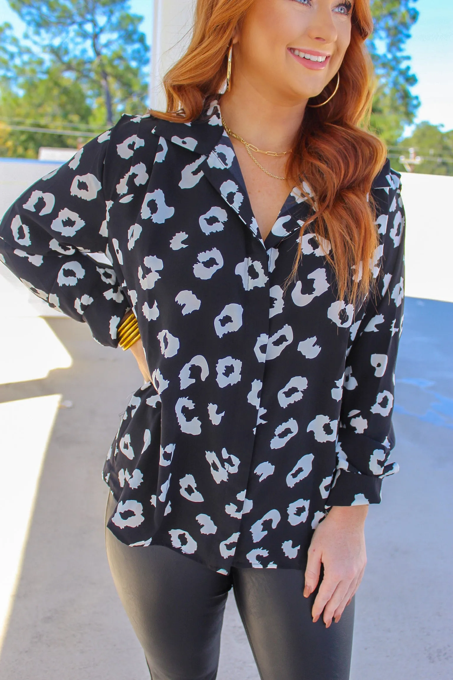 Lisa Cheetah Button Up- Black