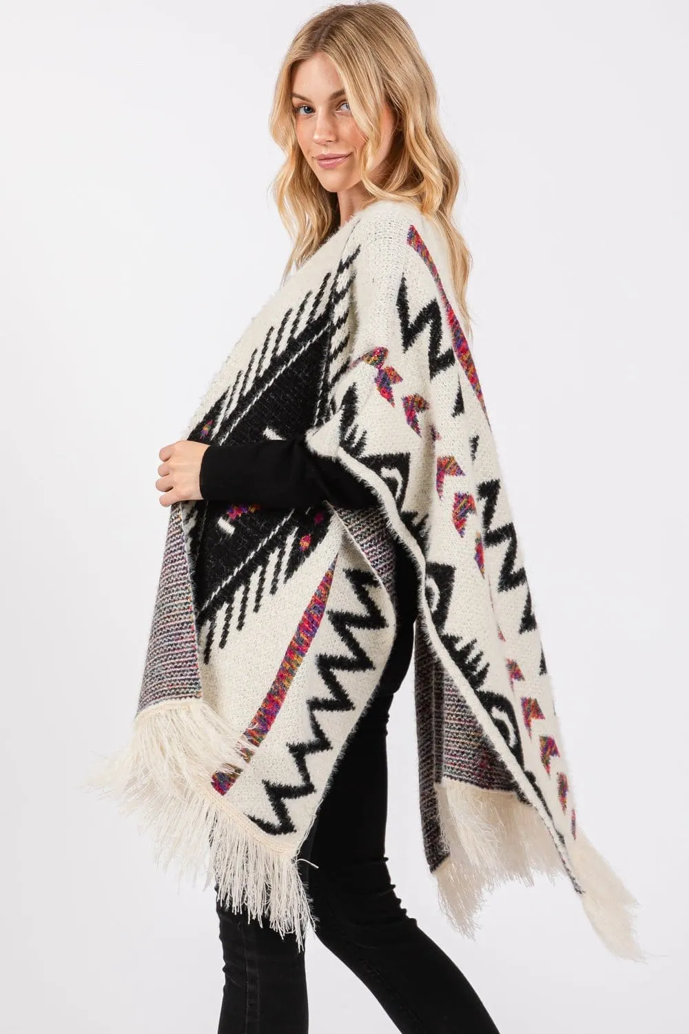 MS0410 Aztec Pattern Tassel Knit Ruana