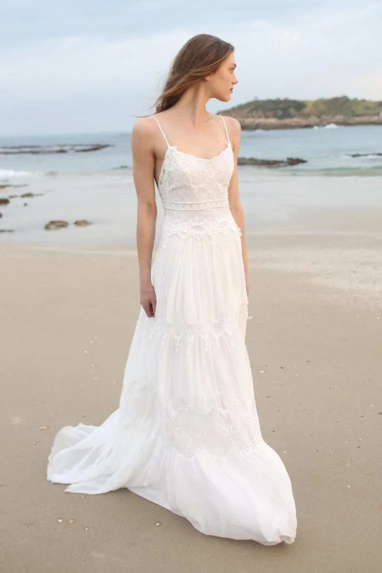 Spaghetti Sleeveless Chiffon Beach Boho Wedding Dress-715056