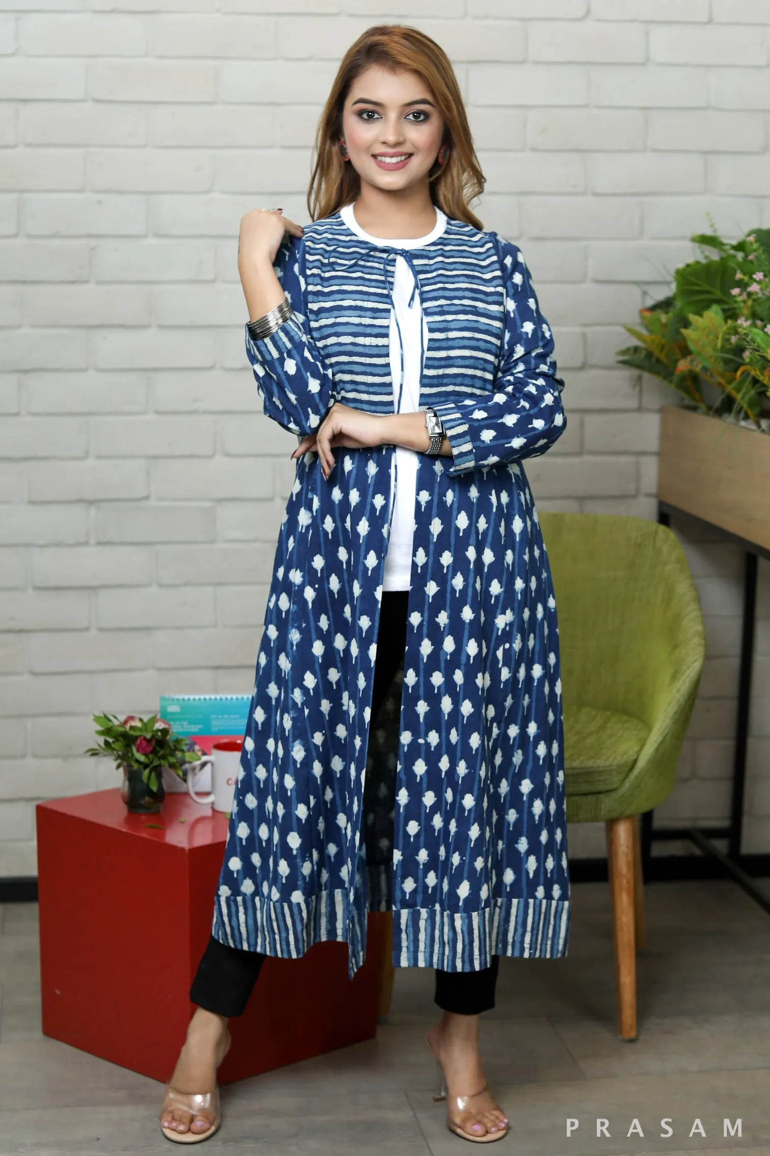 Whimsy Indigo Smart cotton indigo print combination long jacket